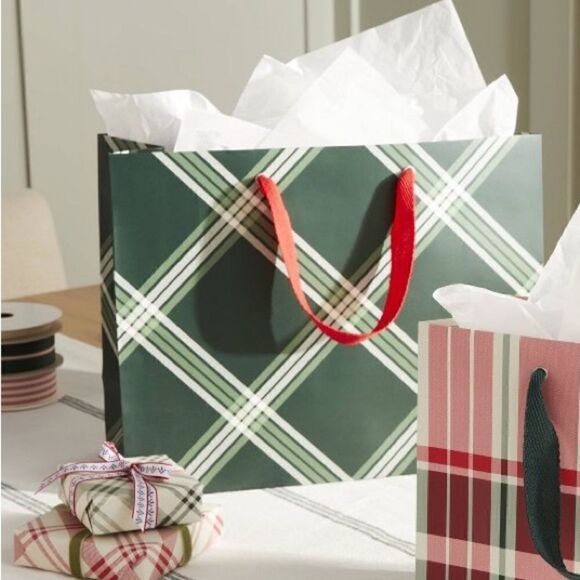 Hearth & Hand Festive Gift Bag - Picture 3 of 5
